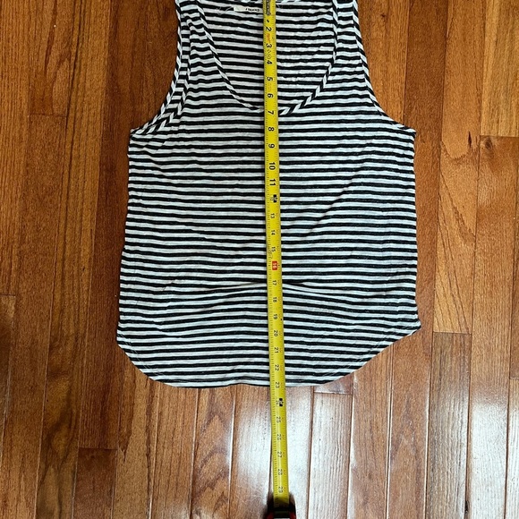 J brand Striped dark gray and White Tank Top women’s size medium - Picture 7 of 8